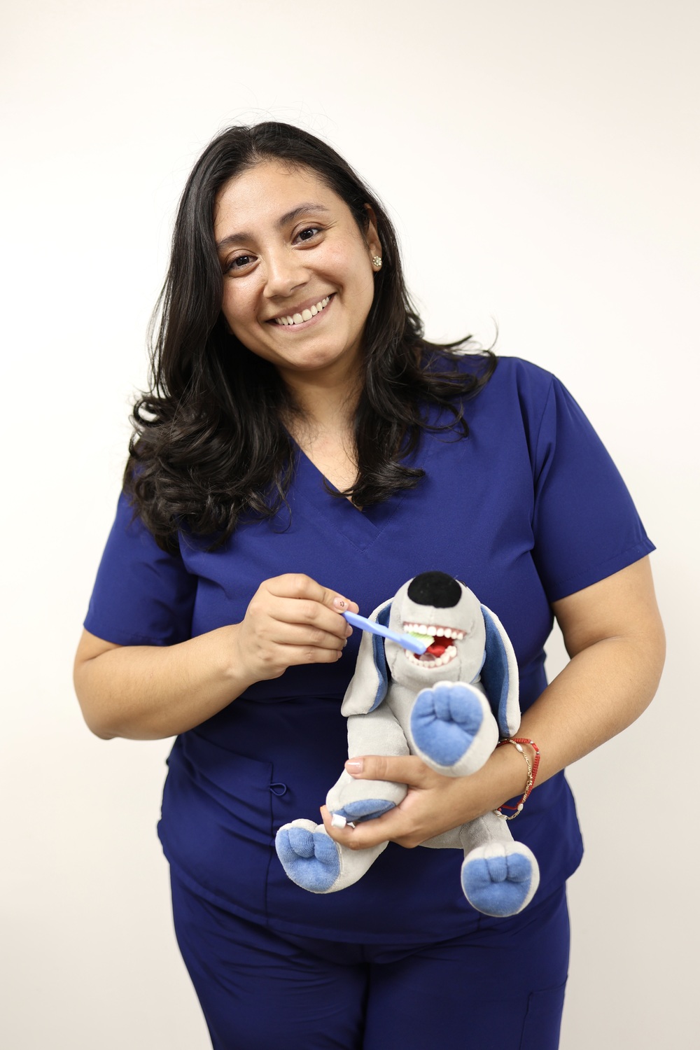 DR. JIMENA CAVERO